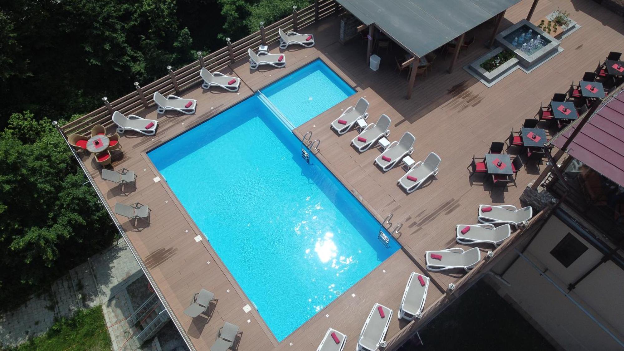 Best Western Plus Paradise Hotel Dilidzjan Buitenkant foto